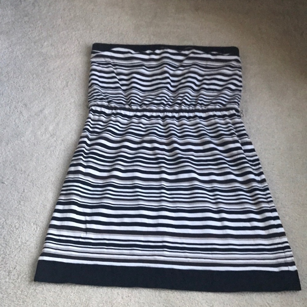 WHBM strapless dress with black n white n tan